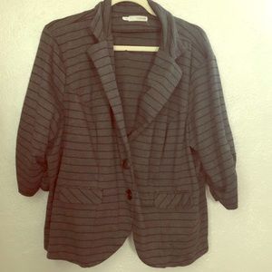 Maurice’s pin striped blazer size 3